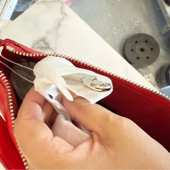 COACH Red Turnlock Hobo in Polished Pebble Leather NEW! - Picture 10 of 10